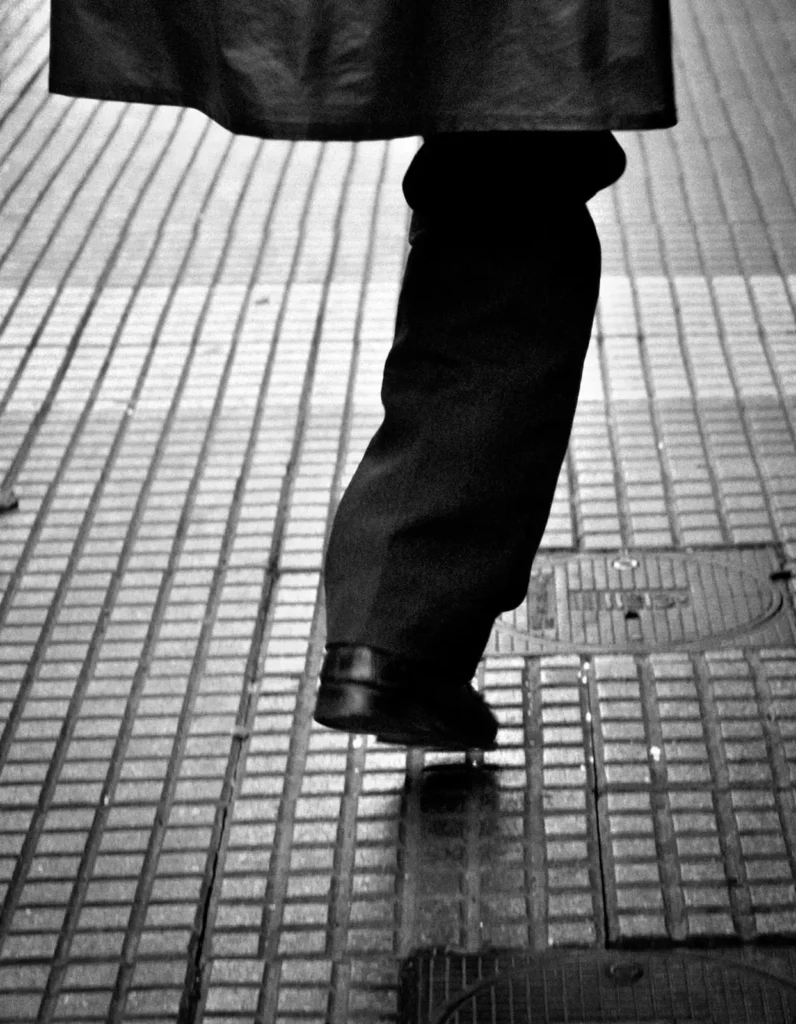 Photo Project Tacana. Leg standing on the air